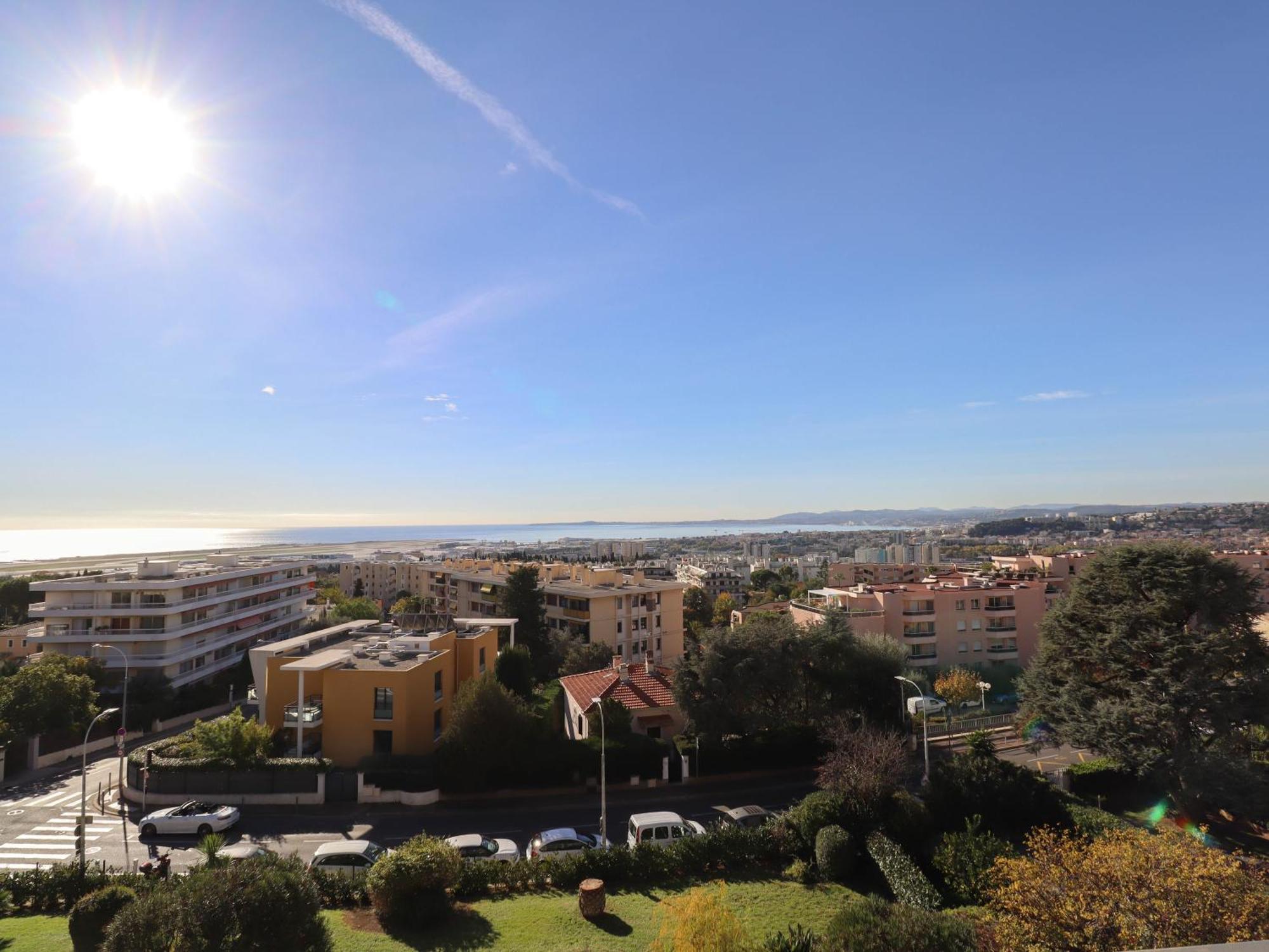 Grand 3 Pieces Avec Vue Mer Nice Luaran gambar